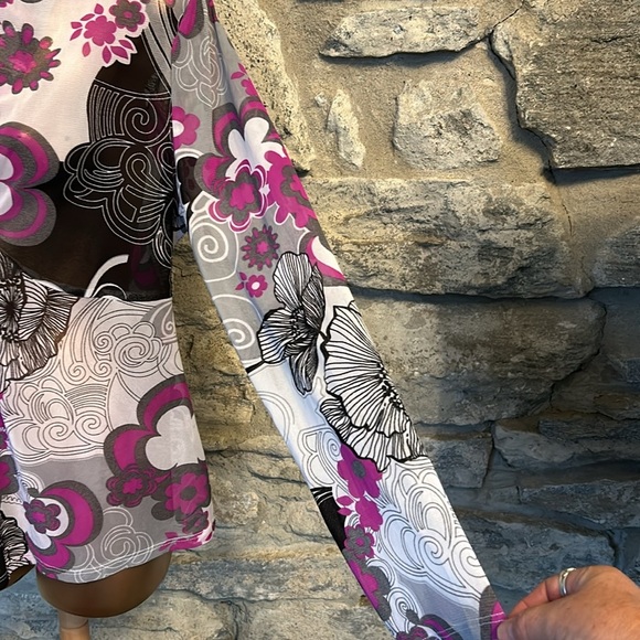 Floral Mesh Top - Picture 4 of 6